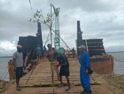 Marga Soon Palang Kapal Tongkang Karena Tidak Bayar Sewa Tanah Adat