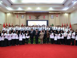 Pj Gubernur Banten Al Muktabar Lantik 72 Kepala Sekolah dan 1 Pengawas Sekolah
