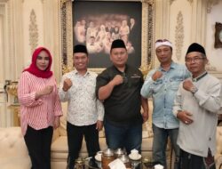 Pertemuan Eksklusif Pelita Prabu Sidoarjo Dengan Hj Mimik Idayana Calon Kuat Wakil Bupati Sidoarjo