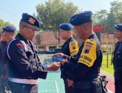 Menjaga Integritas Pilkada: Buku Saku Netralitas untuk Personel Polri Polda Jateng