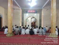 Ciptakan Suasana Kamtibmas Kondusif, Polsek Balaraja Lakukan Sholat Subuh Keliling