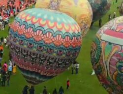 Puluhan Balon Udara Ramaikan Bone Bolango Dan Kota Gorontalo