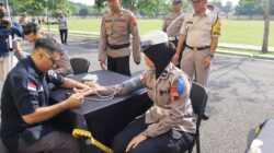 76 Anggota Polres Sragen Diperiksa Kesehatannya Sebelum Tergabung Dalam Operasi Zebra Candi 2024