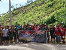 Kompi Senapan A Yonif 713/ST Melaksanakan Karya Bakti Pembersihan Saluran Irigasi