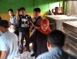 Cagub Khofifah Kunjungi Sentra UMKM Bakpia Kabupaten Pasuruan 