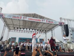 Dimeriahkan Denny Caknan Kampanye Akbar Indah – Yudha Stadion Semeru Jadi Lautan Manusia