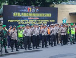 Jelang Malam Pergantian Tahun, Kapolres Lumajang Pimpin Apel Pengamanan
