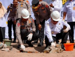 Dukung MBG, Pj Gubernur Banten A Damenta Lakukan Peletakan Batu Pertama Pembangunan Satuan Pelayanan Pemenuhan Gizi