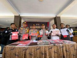 Polres Lumajang Ungkap Kasus Pencurian 10 Kg Emas, Tiga Tersangka Diamankan