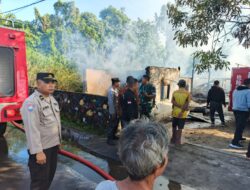 Polsek Matuari Bantu Pengamanan Kebakaran Di Kelurahan Tanjung Merah