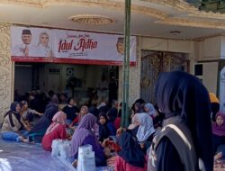 Mimik Idayana, Wakil Bupati Sidoarjo Sembelih 15 Hewan Qurban