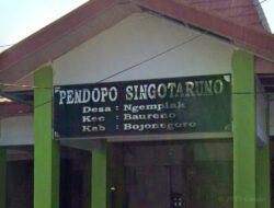 Desa Diguncang Isu Pencabulan, Kades Ngemplak Bojonegoro Malah Joget Terima Saweran