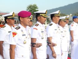 Danyonmarhanlan VIII Bitung Hadiri Sertijab Komandan KRI KAKAP-811 di Dermaga Lantamal VIII