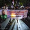 Driver Ojol Gelar Aksi Damai dan Shalat Gaib di Depan Mapolres Pasuruan