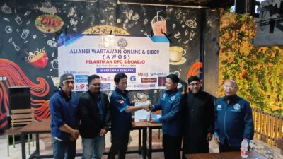 Pelantikan AWOS Sidoarjo; Turut Mengawal Tumbuh Kembang Iklim Berdemokrasi