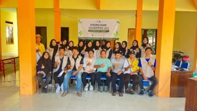Bukan Sekedar KKN ! Mahasiswa UINSA Ubah Wajah UMKM Desa Jati Tamban Lewat Digitalisasi.